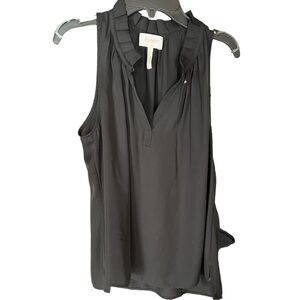 Laundry women’s size small top